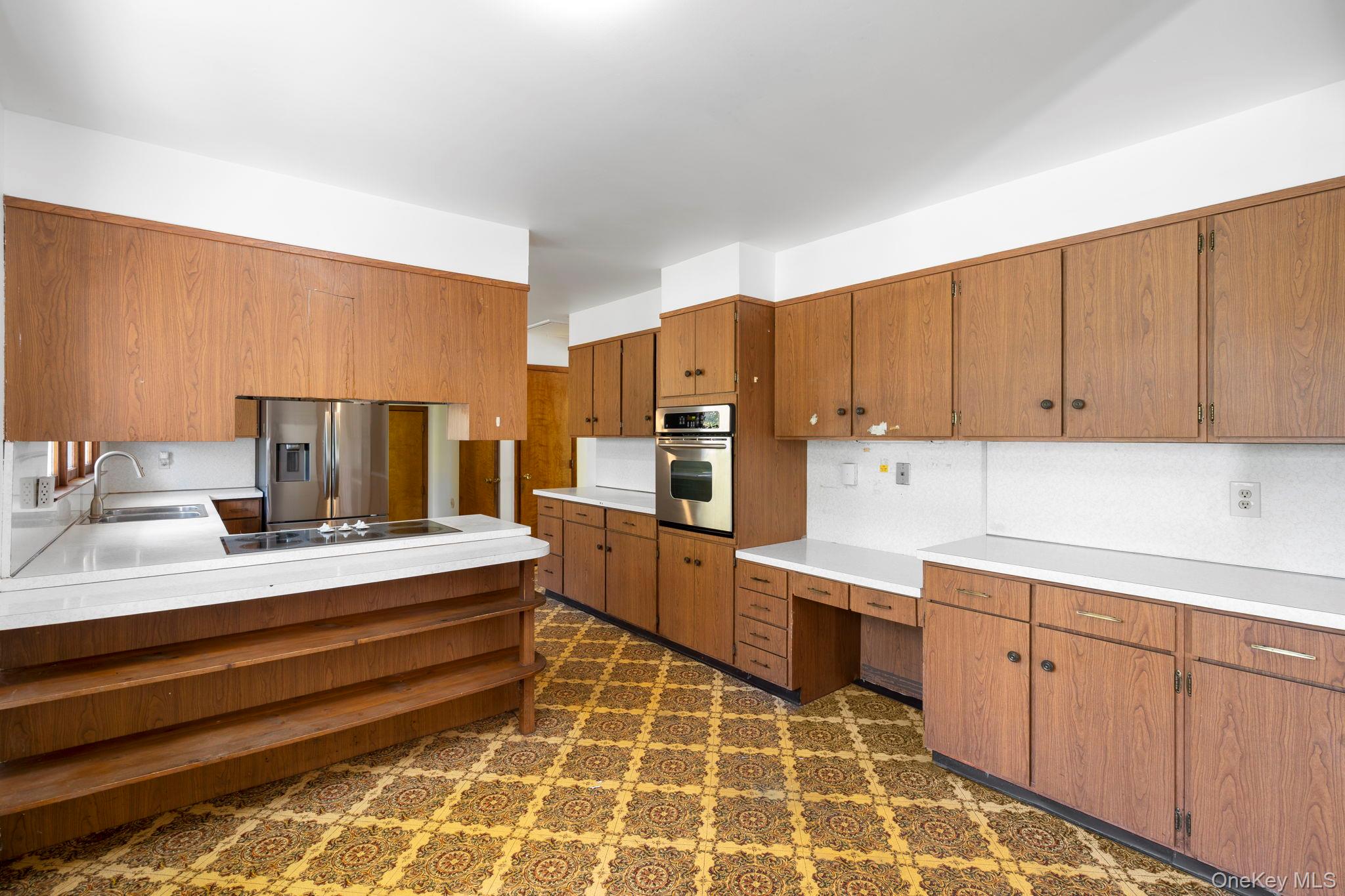 37 Cathy Road, Poughkeepsie, NY 12603