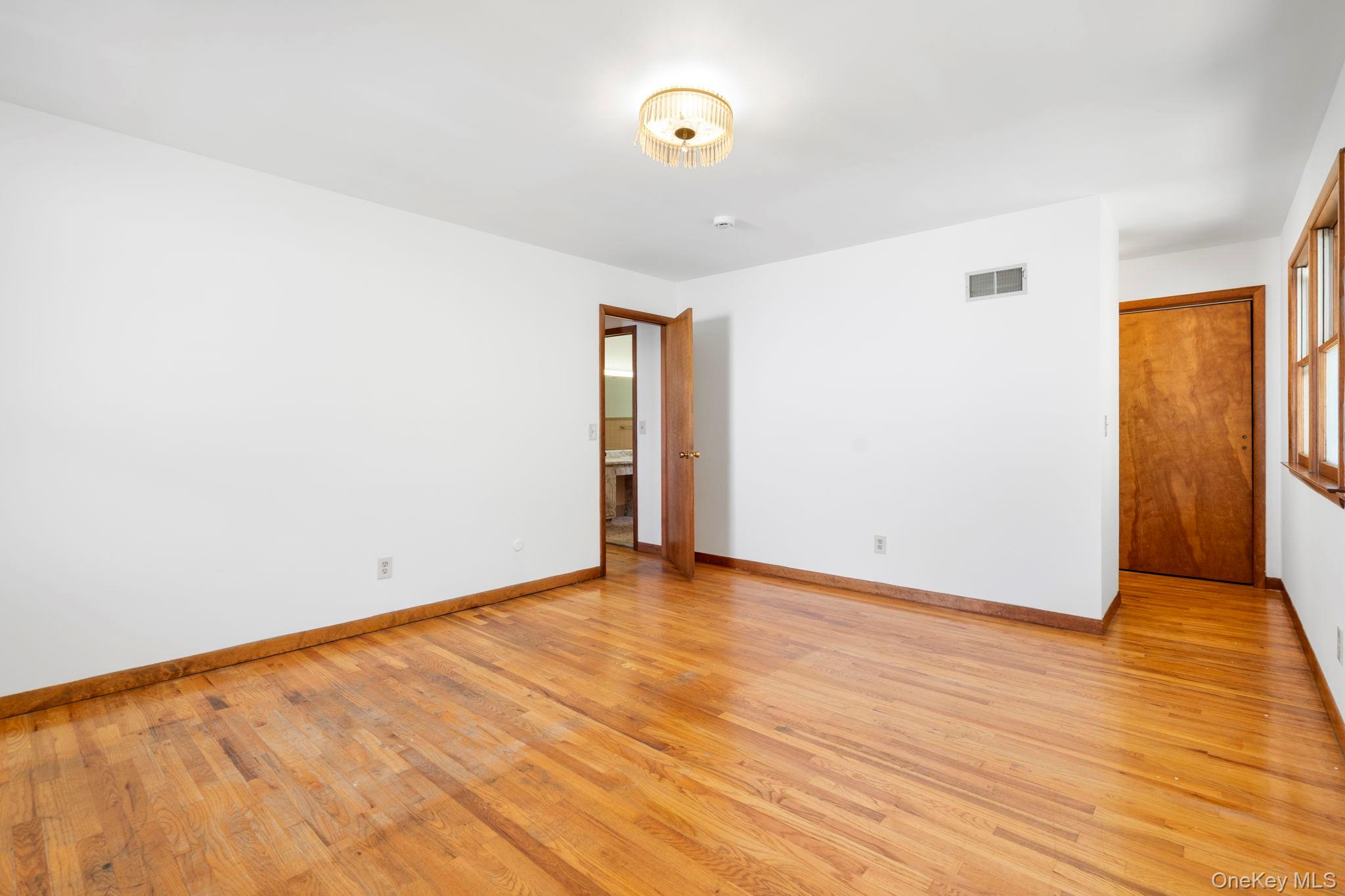 37 Cathy Road, Poughkeepsie, NY 12603