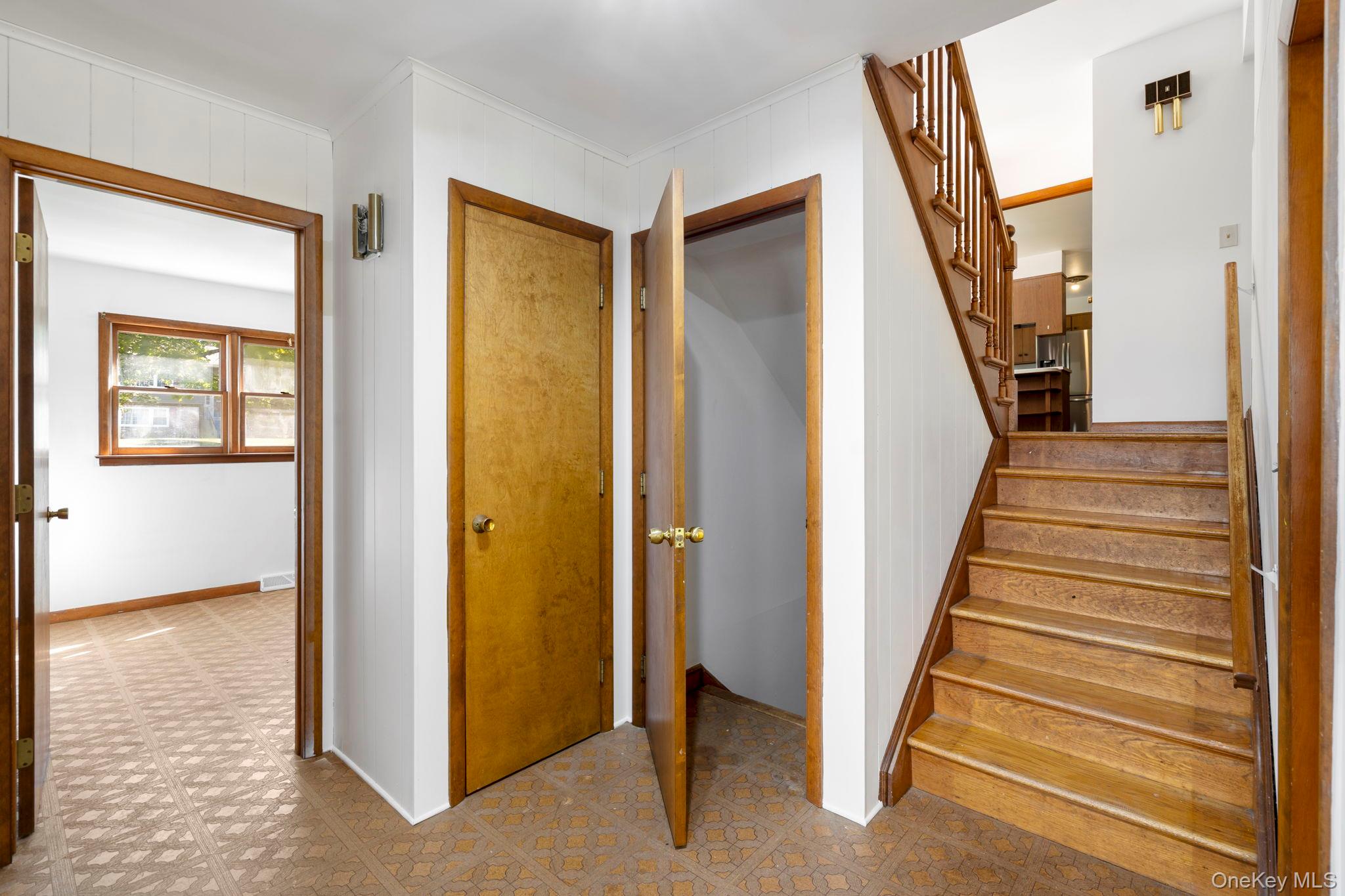 37 Cathy Road, Poughkeepsie, NY 12603