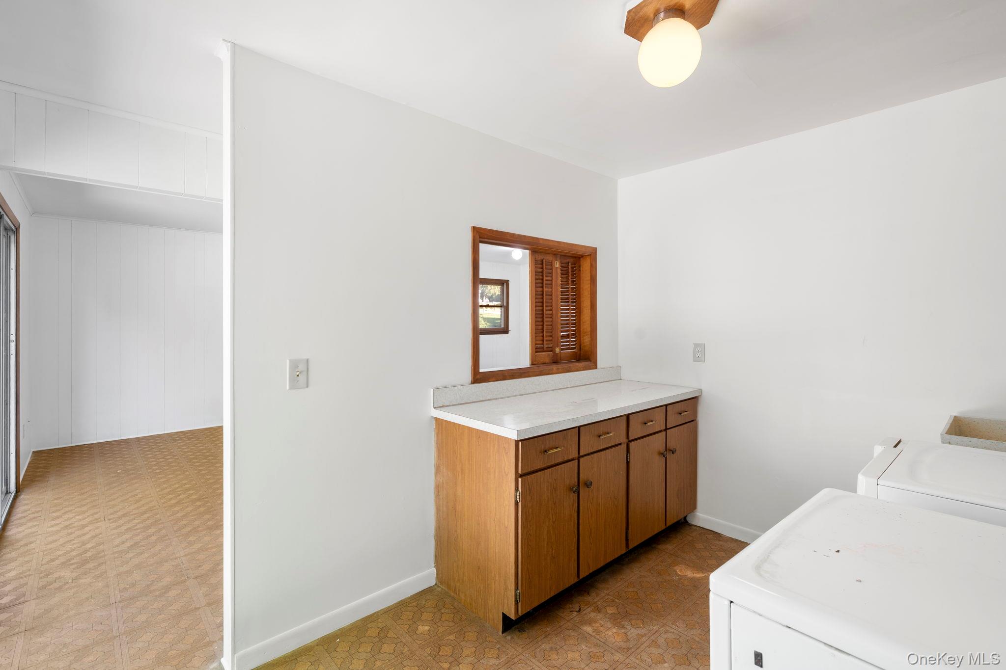 37 Cathy Road, Poughkeepsie, NY 12603