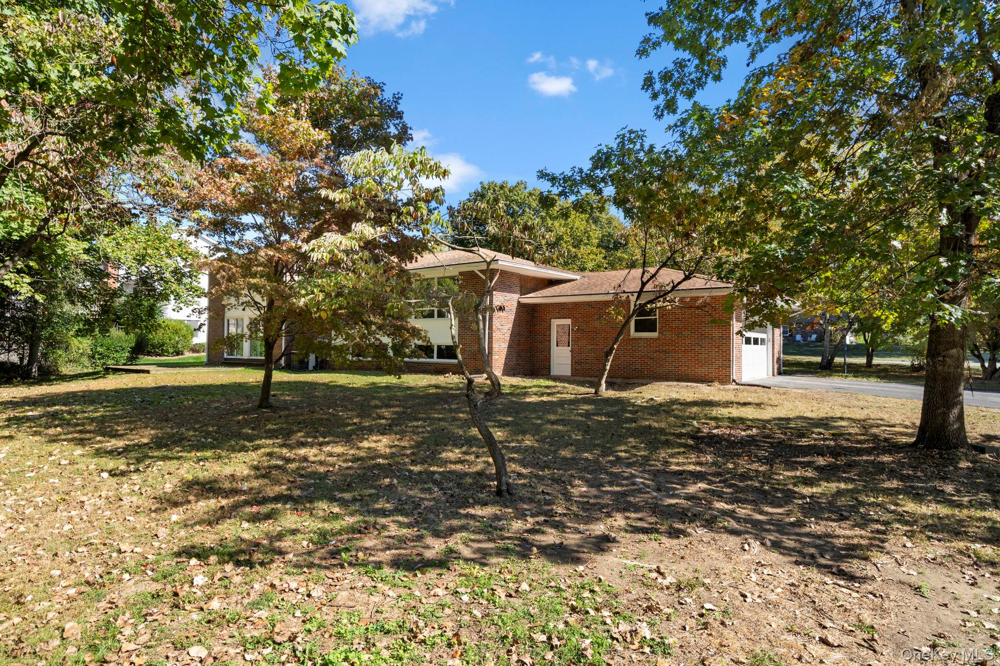 37 Cathy Road, Poughkeepsie, NY 12603