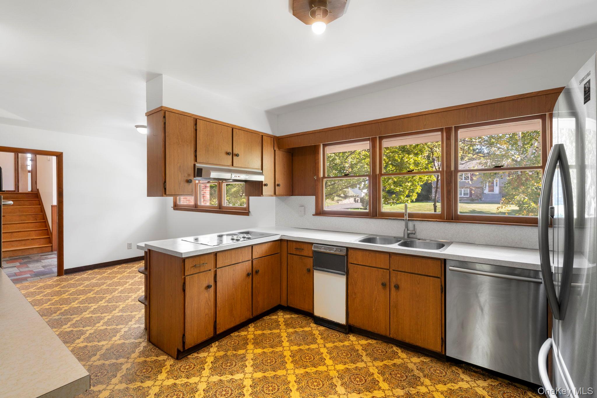 37 Cathy Road, Poughkeepsie, NY 12603