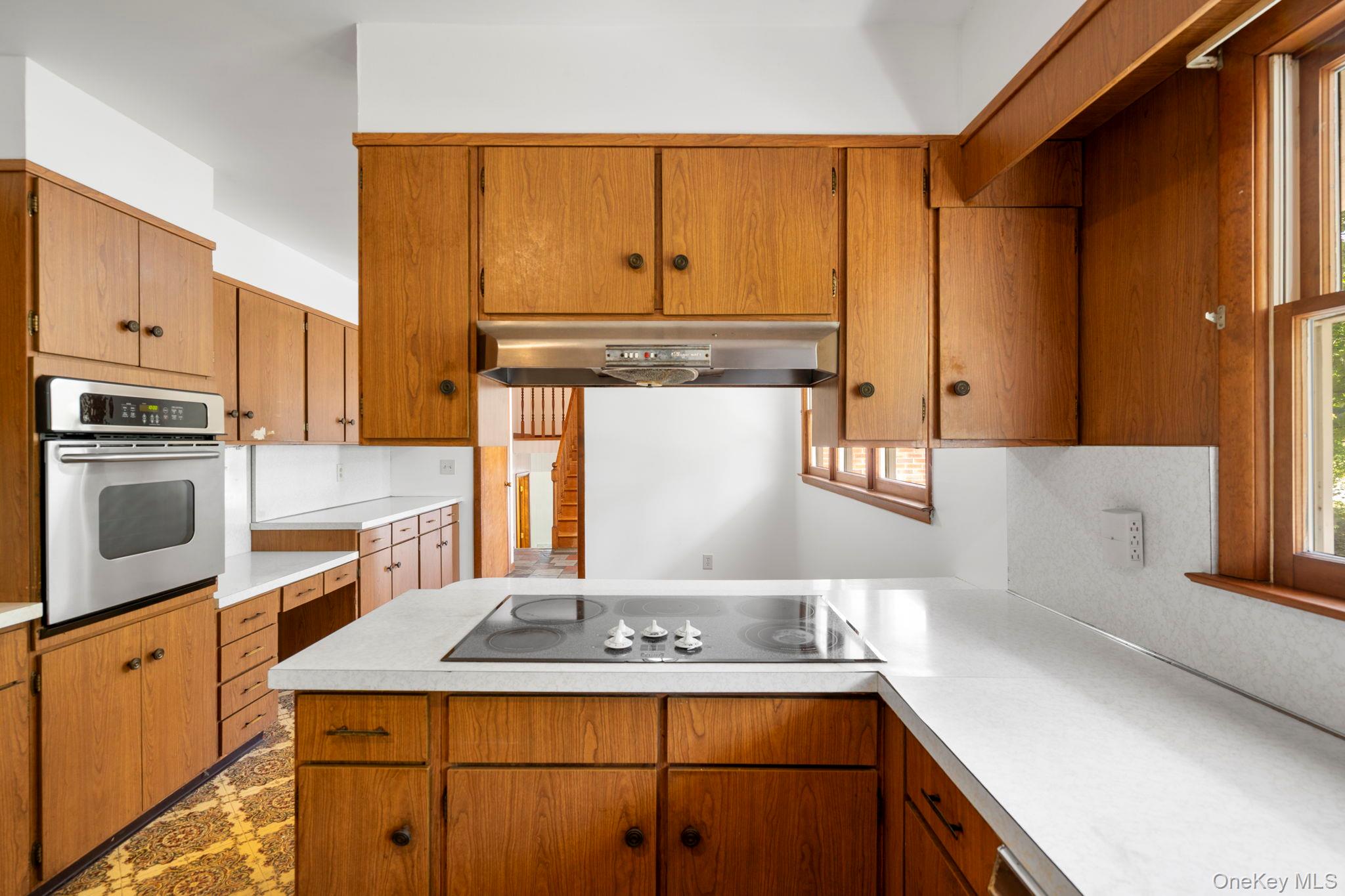 37 Cathy Road, Poughkeepsie, NY 12603