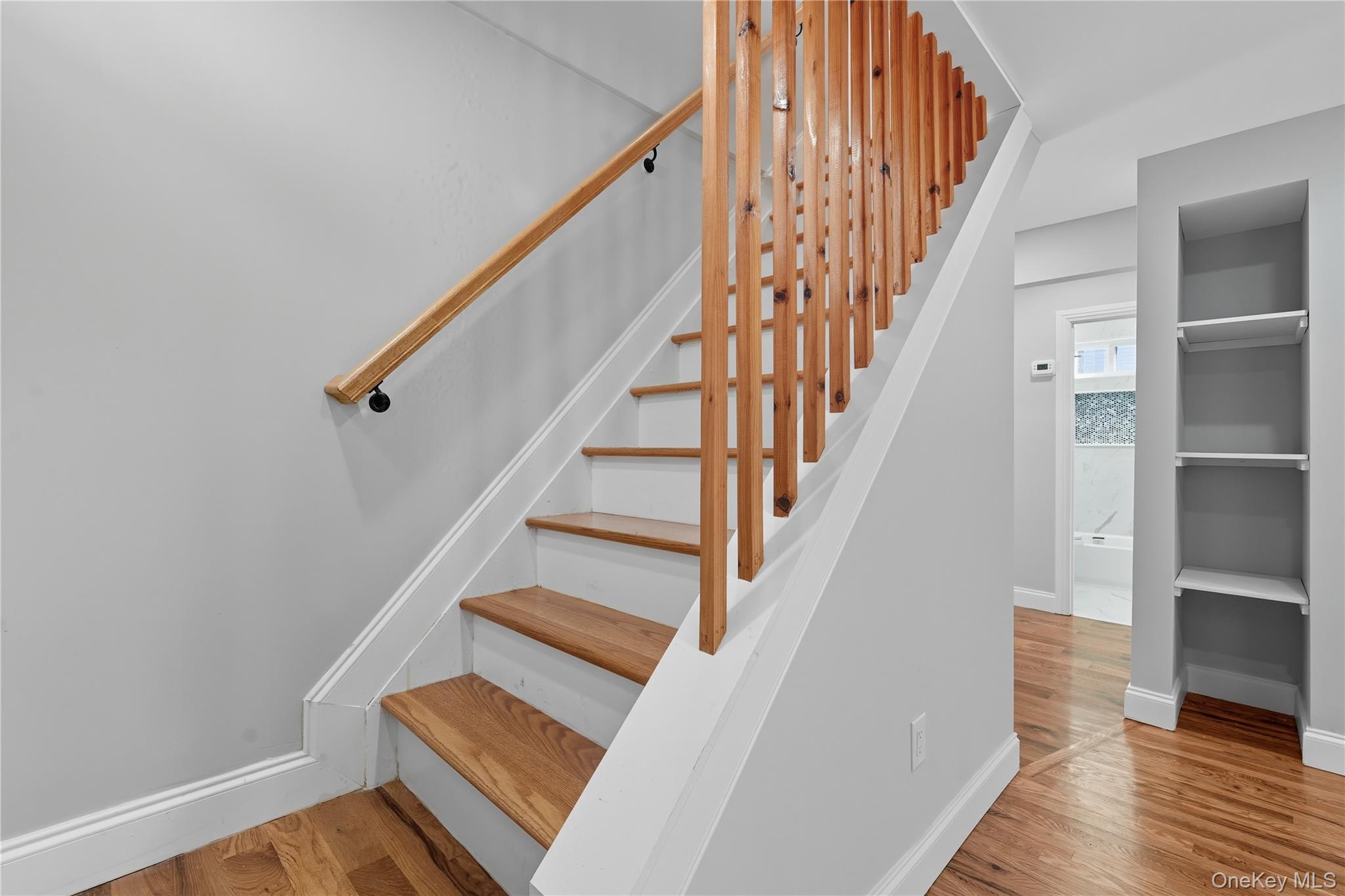 45 Venetian Prom, Lindenhurst, NY 11757