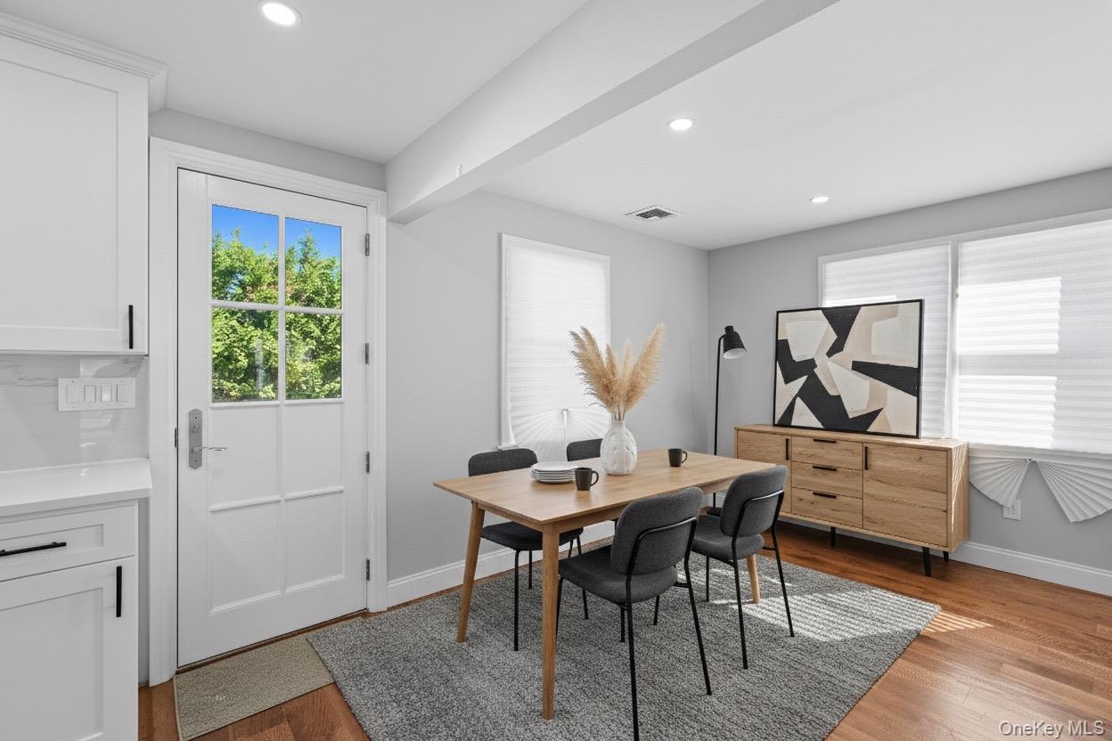 45 Venetian Prom, Lindenhurst, NY 11757