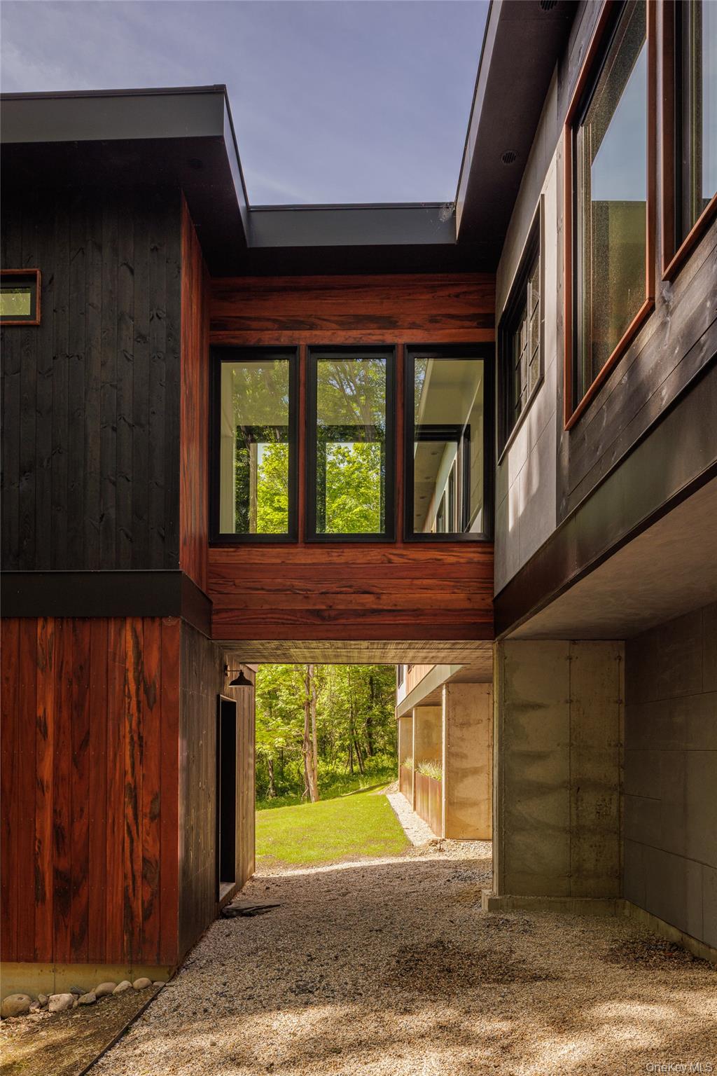 490 Old State Route 82, Craryville, NY 12521