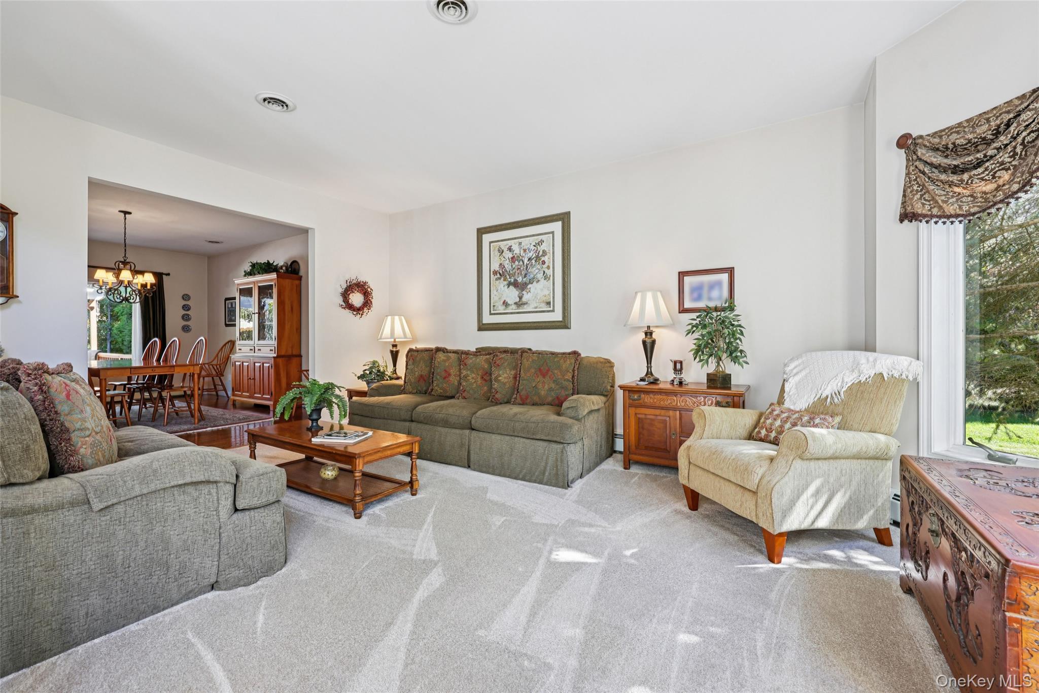 56 Greenwich Avenue, Central Valley, NY 10917