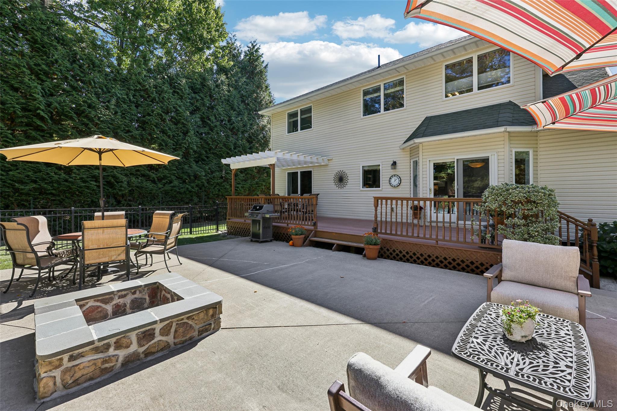 56 Greenwich Avenue, Central Valley, NY 10917