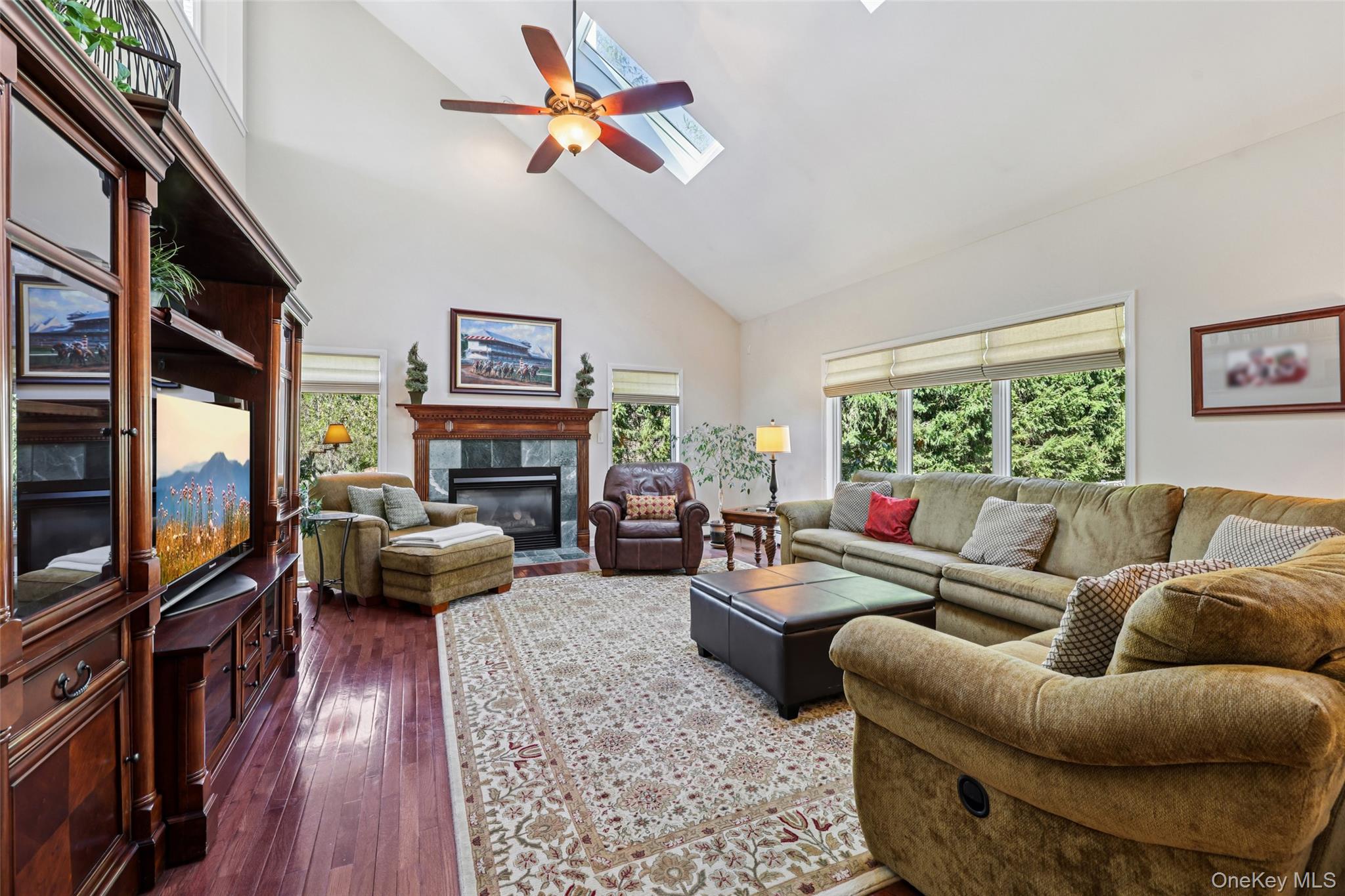 56 Greenwich Avenue, Central Valley, NY 10917