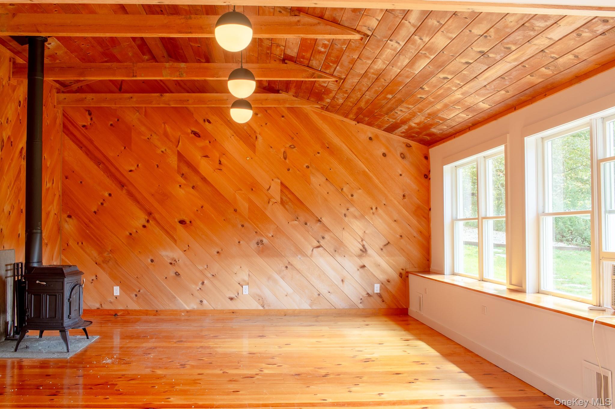 35 Jilroy Lane, Spencertown, NY 12165