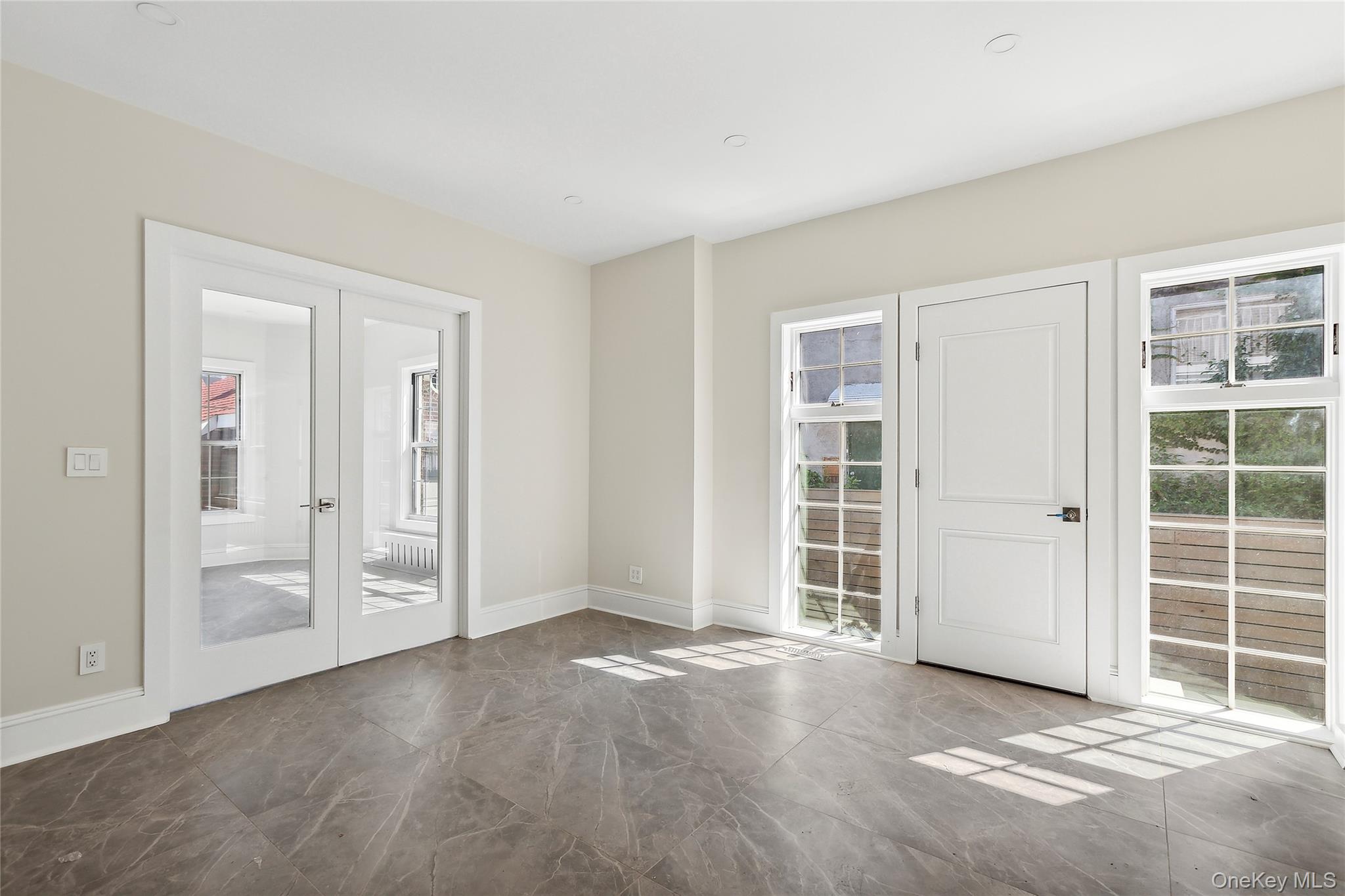 65 W Beech Street, Long Beach, NY 11561