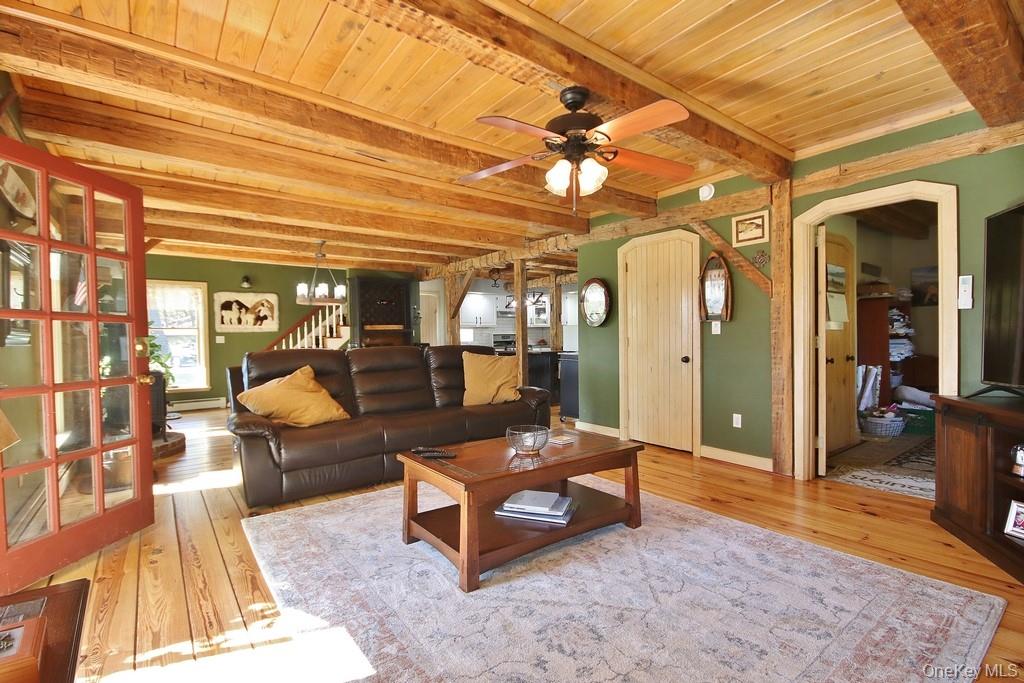 575 Roosa Gap Road, Bloomingburg, NY 12721