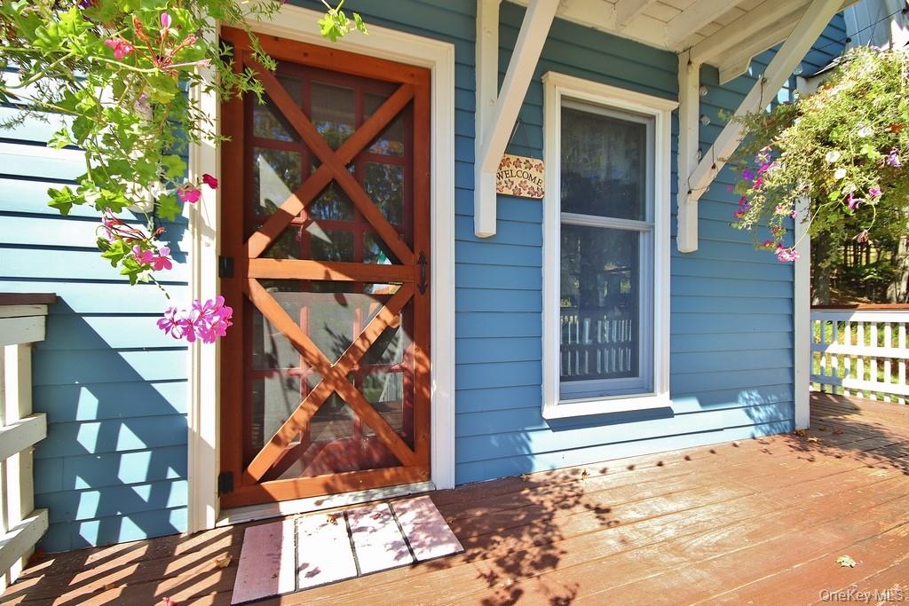 575 Roosa Gap Road, Bloomingburg, NY 12721