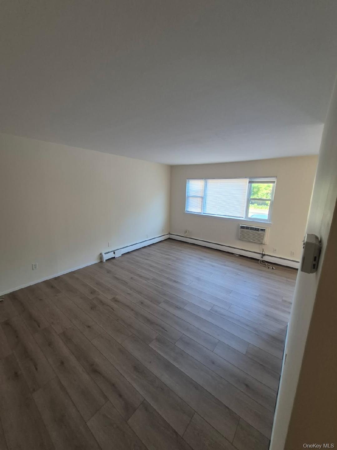 58 S Clinton Avenue, Bay Shore, NY 11706