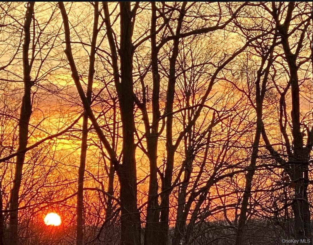 19 Ridgeview Road, Poughkeepsie, NY 12603