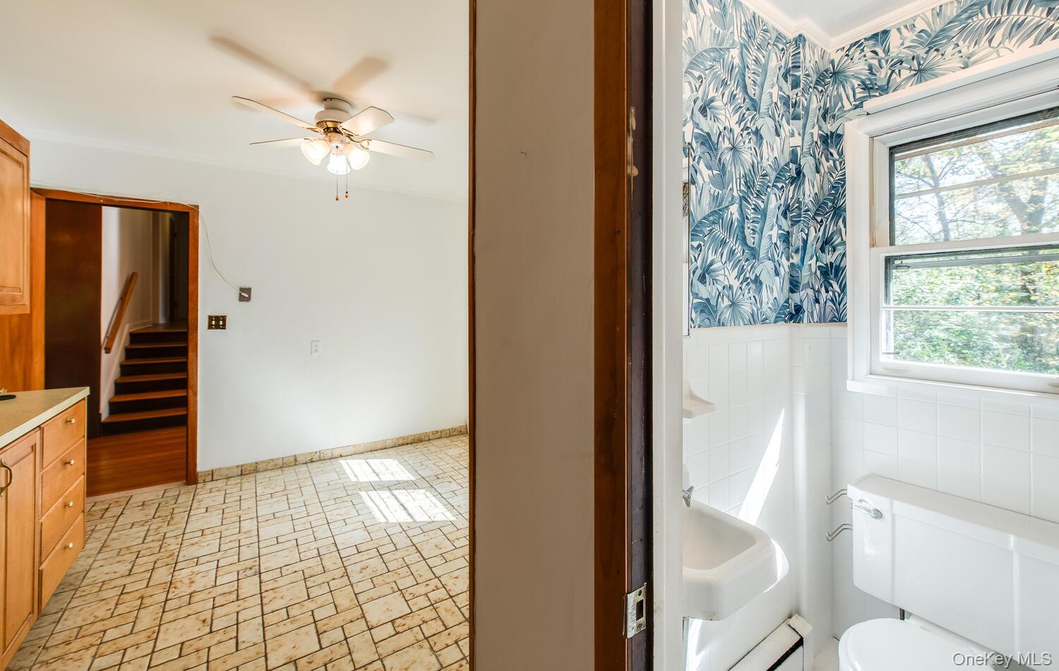 19 Ridgeview Road, Poughkeepsie, NY 12603