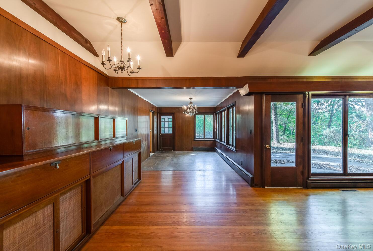 19 Ridgeview Road, Poughkeepsie, NY 12603