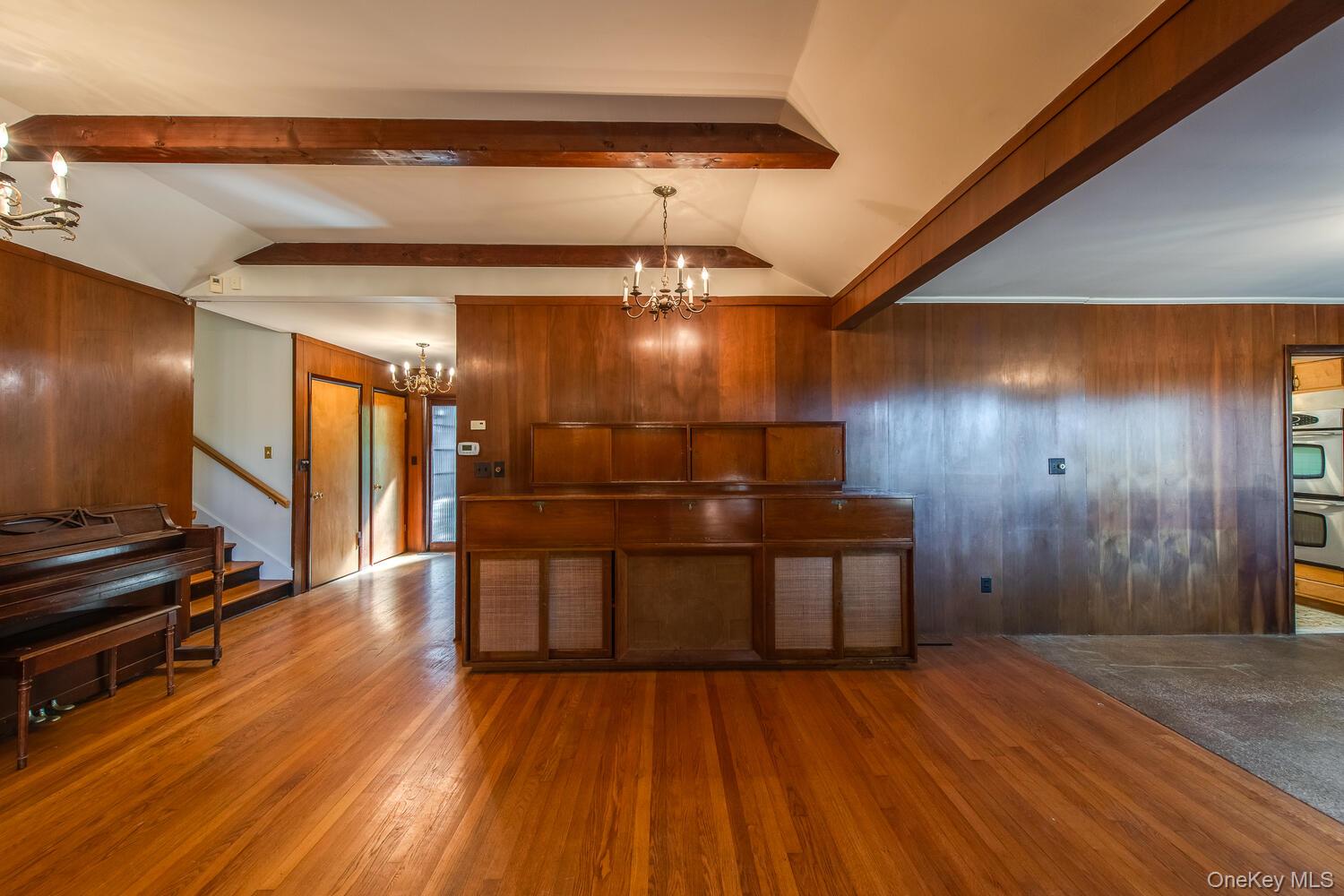 19 Ridgeview Road, Poughkeepsie, NY 12603