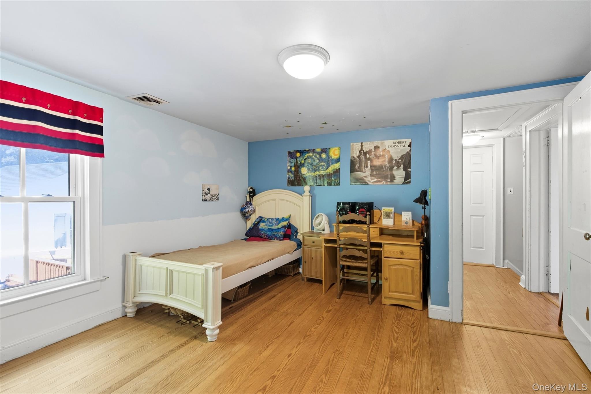 68 East Shore Road, Huntington, NY 11743