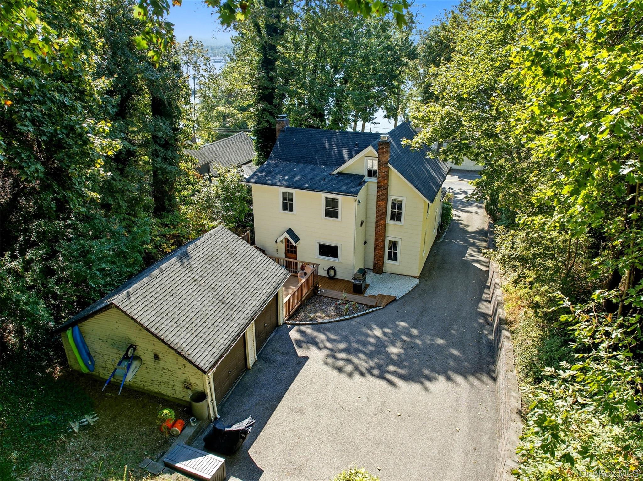 68 East Shore Road, Huntington, NY 11743