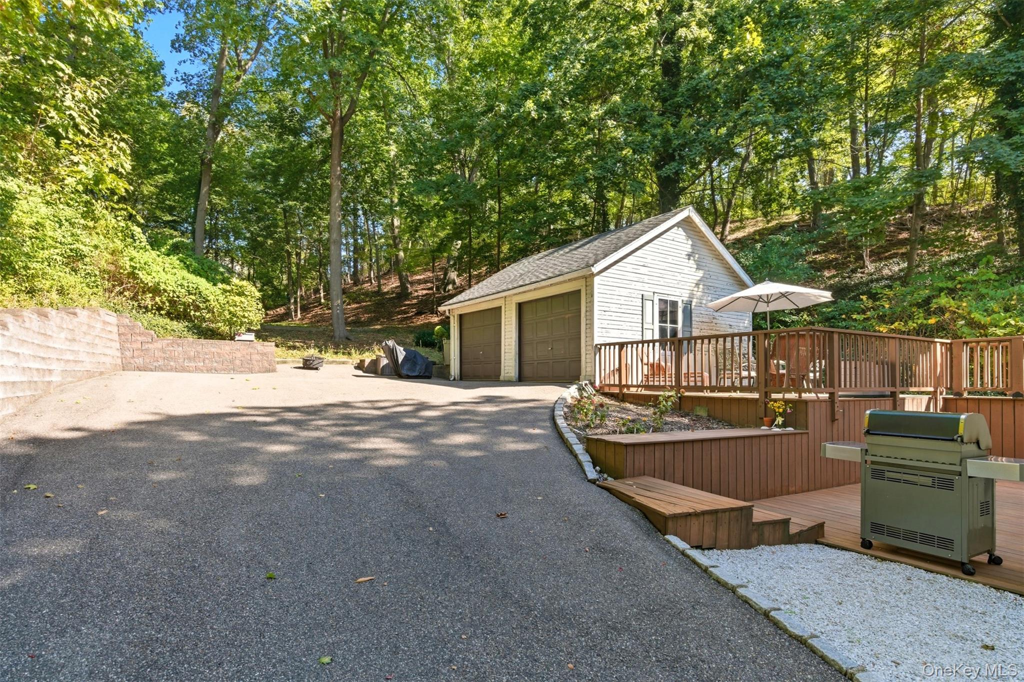 68 East Shore Road, Huntington, NY 11743