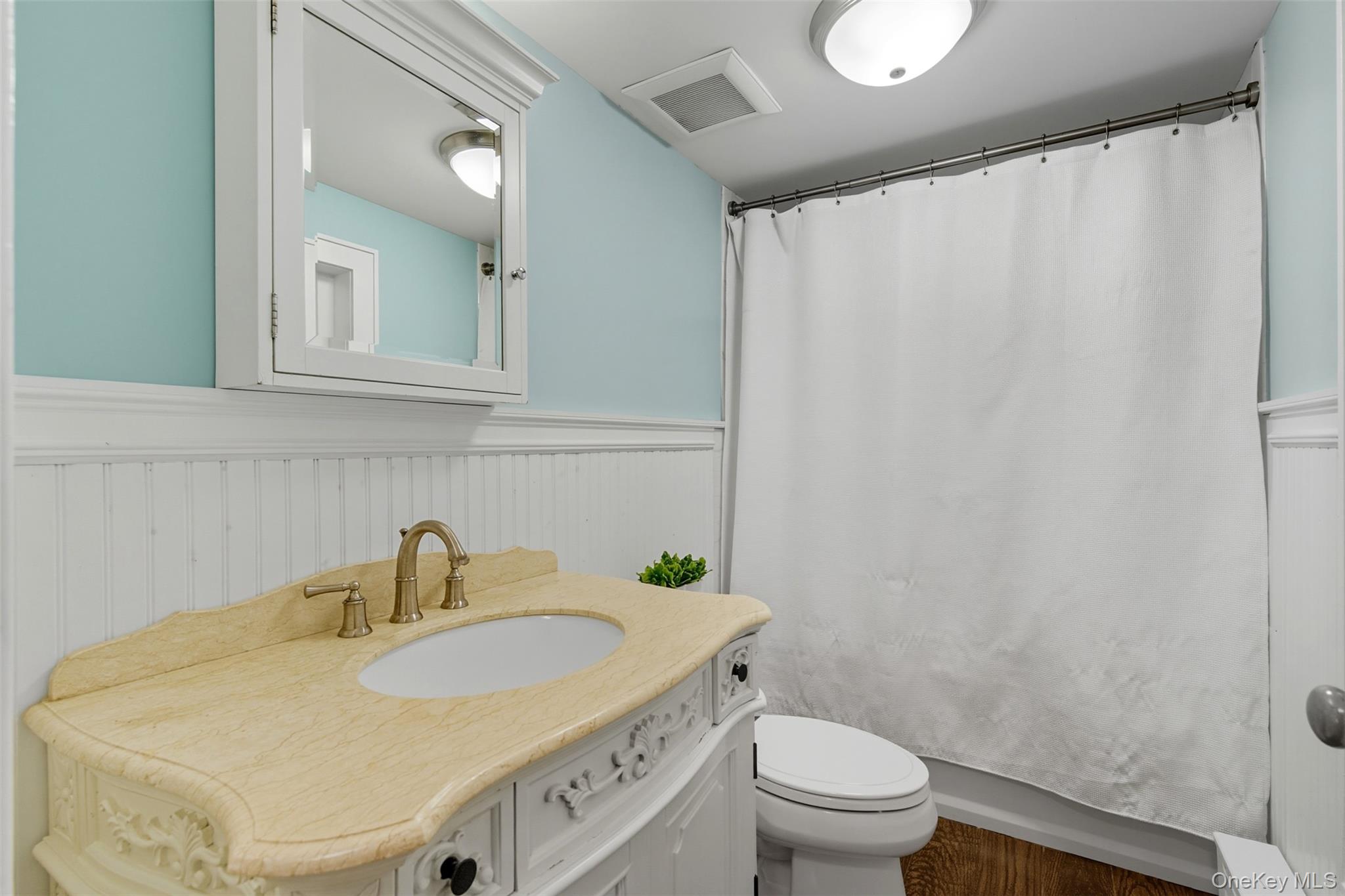 68 East Shore Road, Huntington, NY 11743