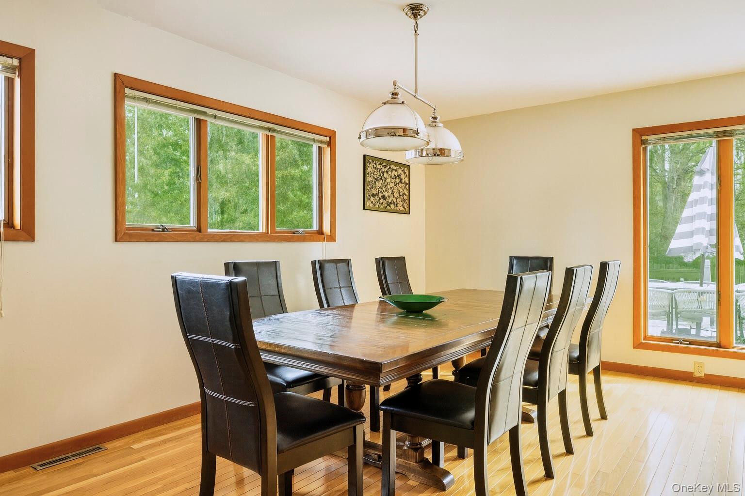 671 Noxon Road, Poughkeepsie, NY 12603