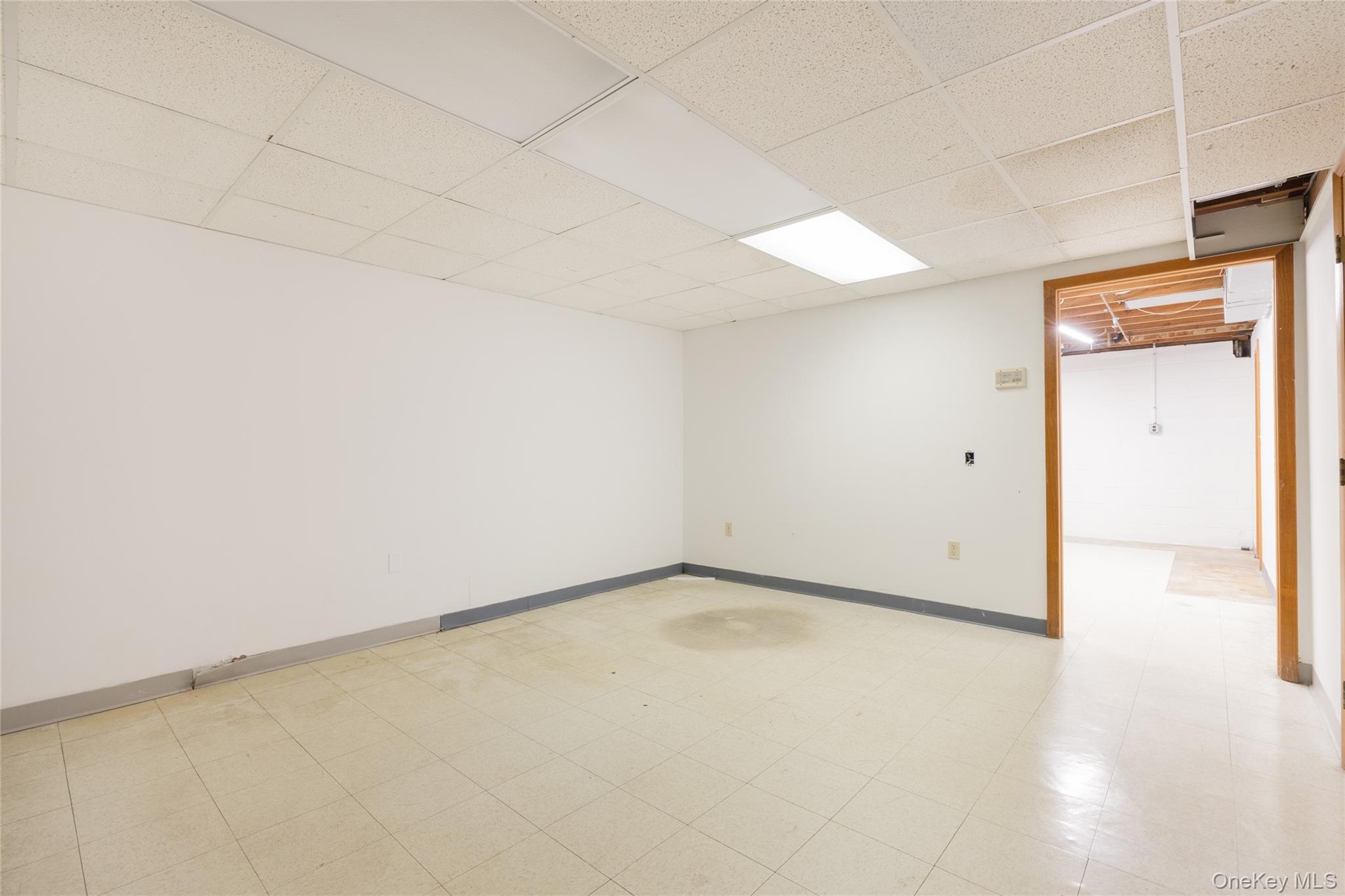 671 Noxon Road, Poughkeepsie, NY 12603