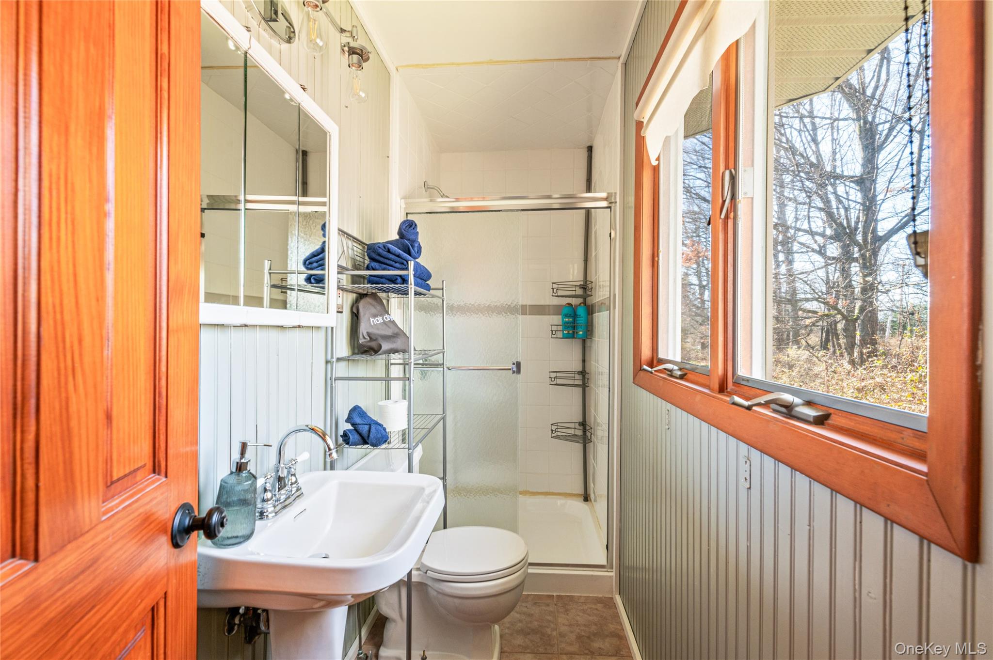 671 Noxon Road, Poughkeepsie, NY 12603