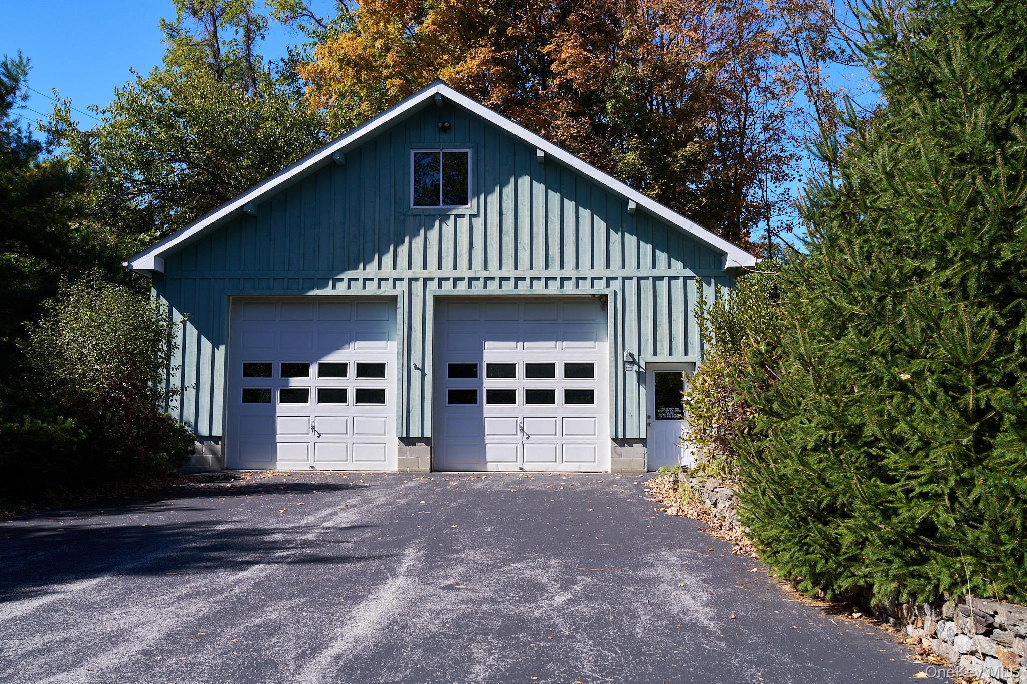 671 Noxon Road, Poughkeepsie, NY 12603