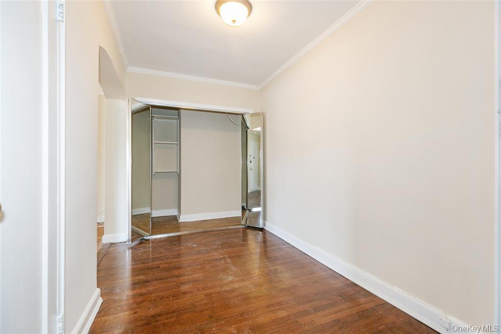 2 Townhouse Place # 3N, Great Neck, NY 11021