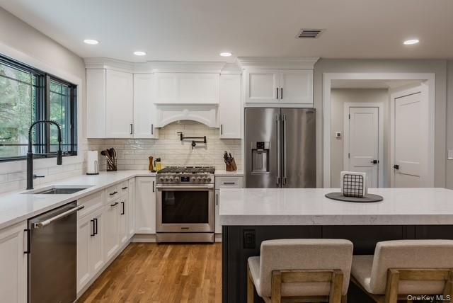 5 Satterly Road, East Setauket, NY 11733