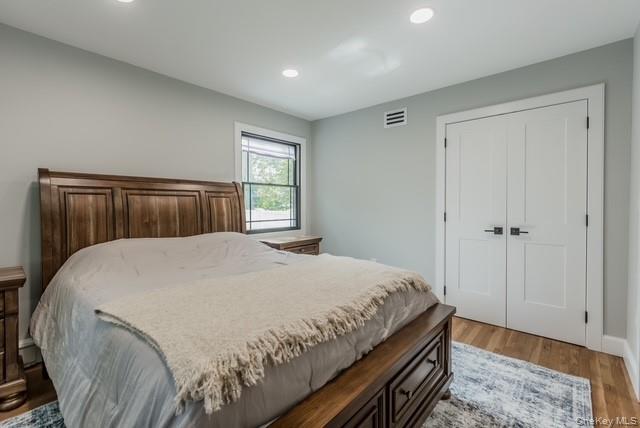 5 Satterly Road, East Setauket, NY 11733