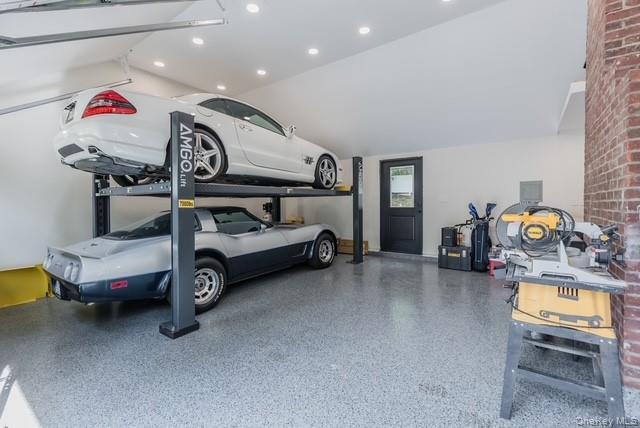 5 Satterly Road, East Setauket, NY 11733