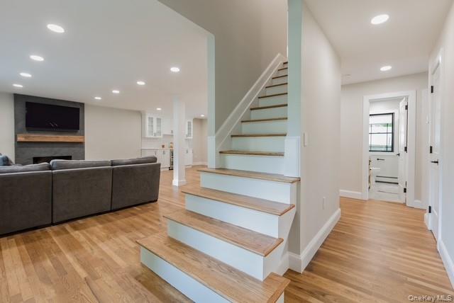 5 Satterly Road, East Setauket, NY 11733