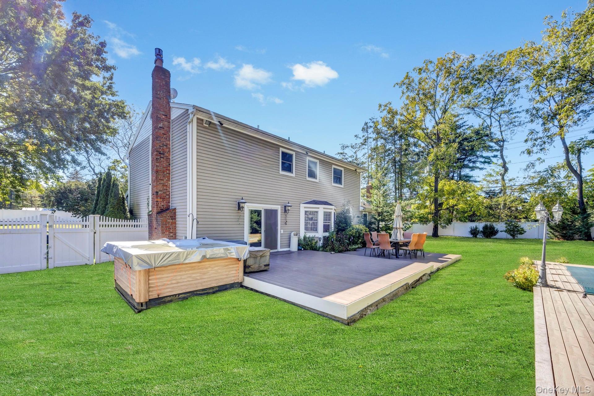 1 Carman Lane, Nesconset, NY 11767