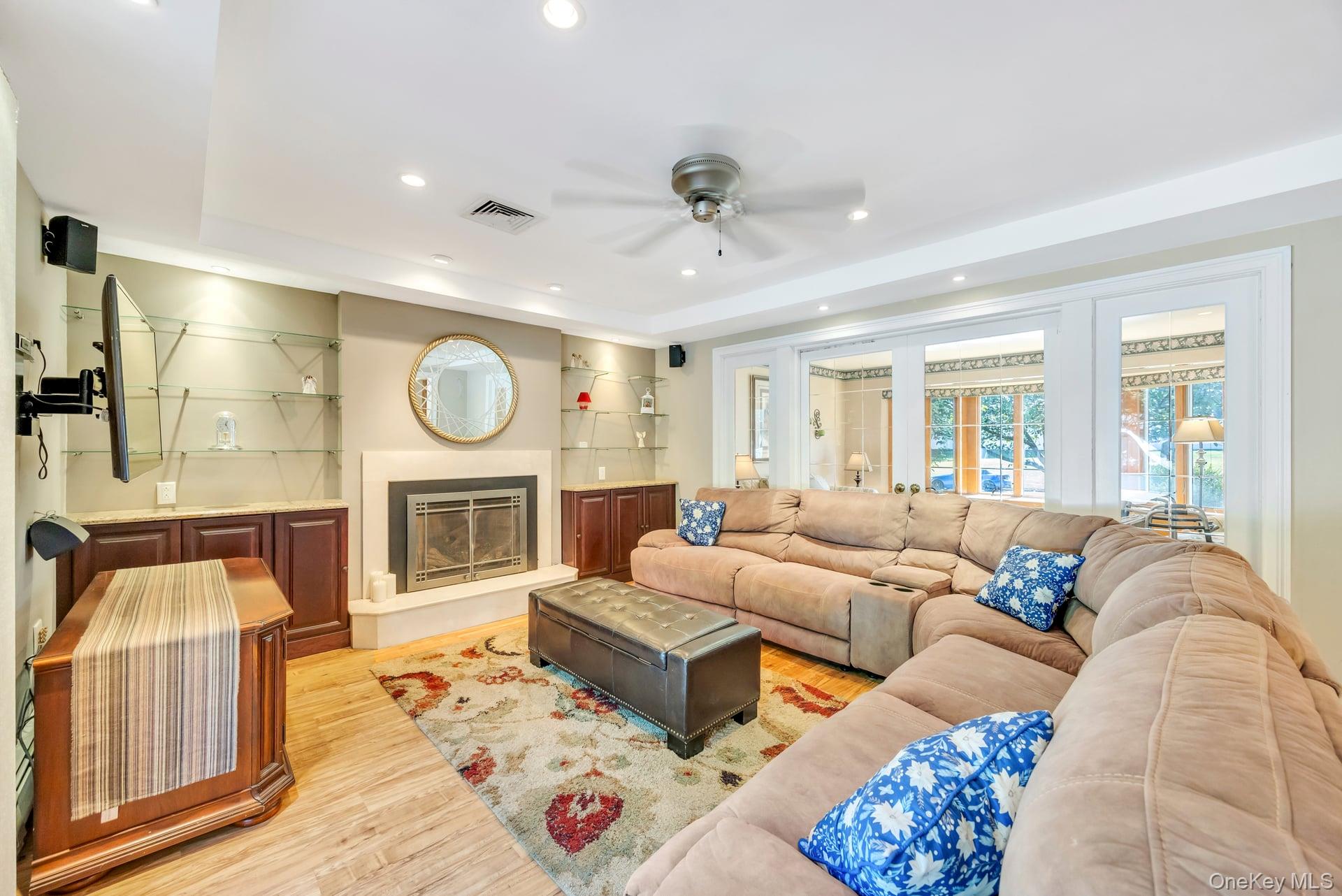 1 Carman Lane, Nesconset, NY 11767