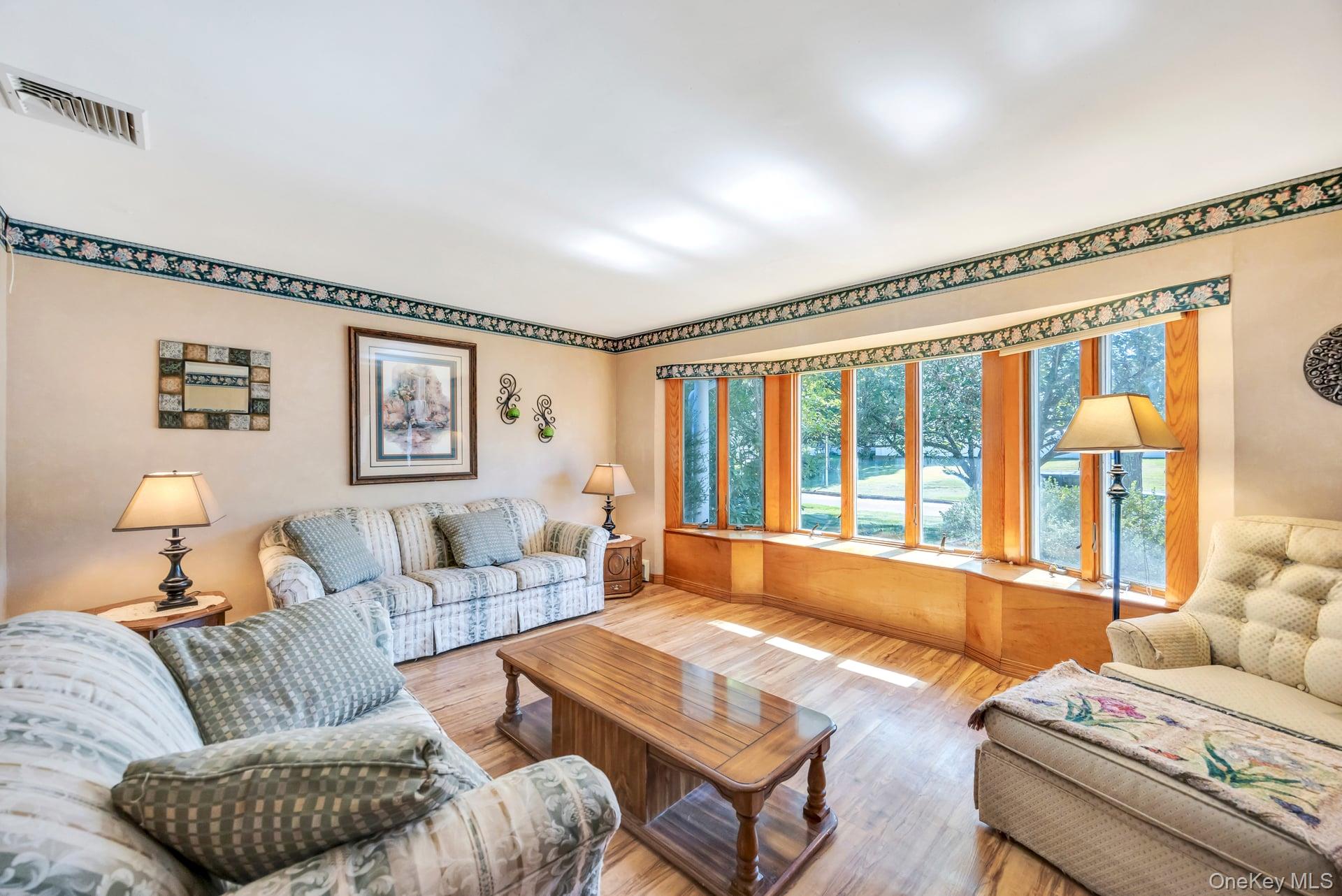 1 Carman Lane, Nesconset, NY 11767