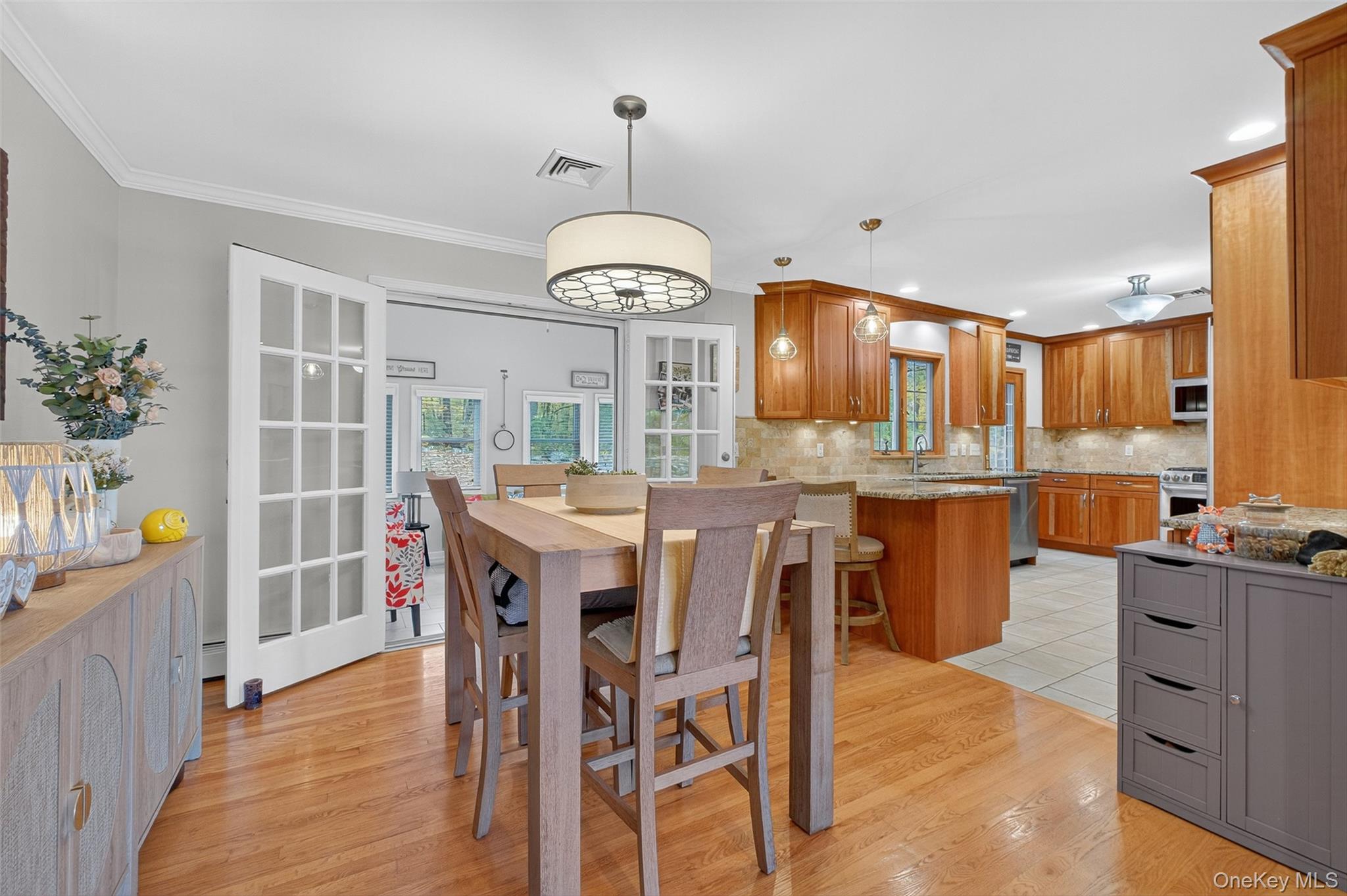 18 Birch Hill Drive, Poughkeepsie, NY 12603