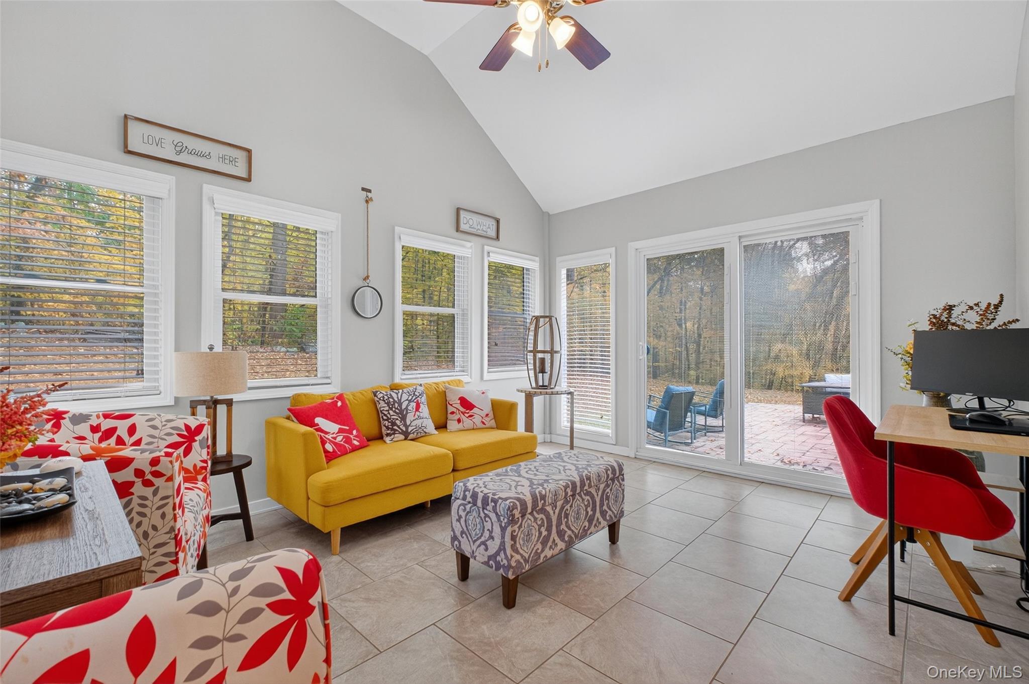 18 Birch Hill Drive, Poughkeepsie, NY 12603