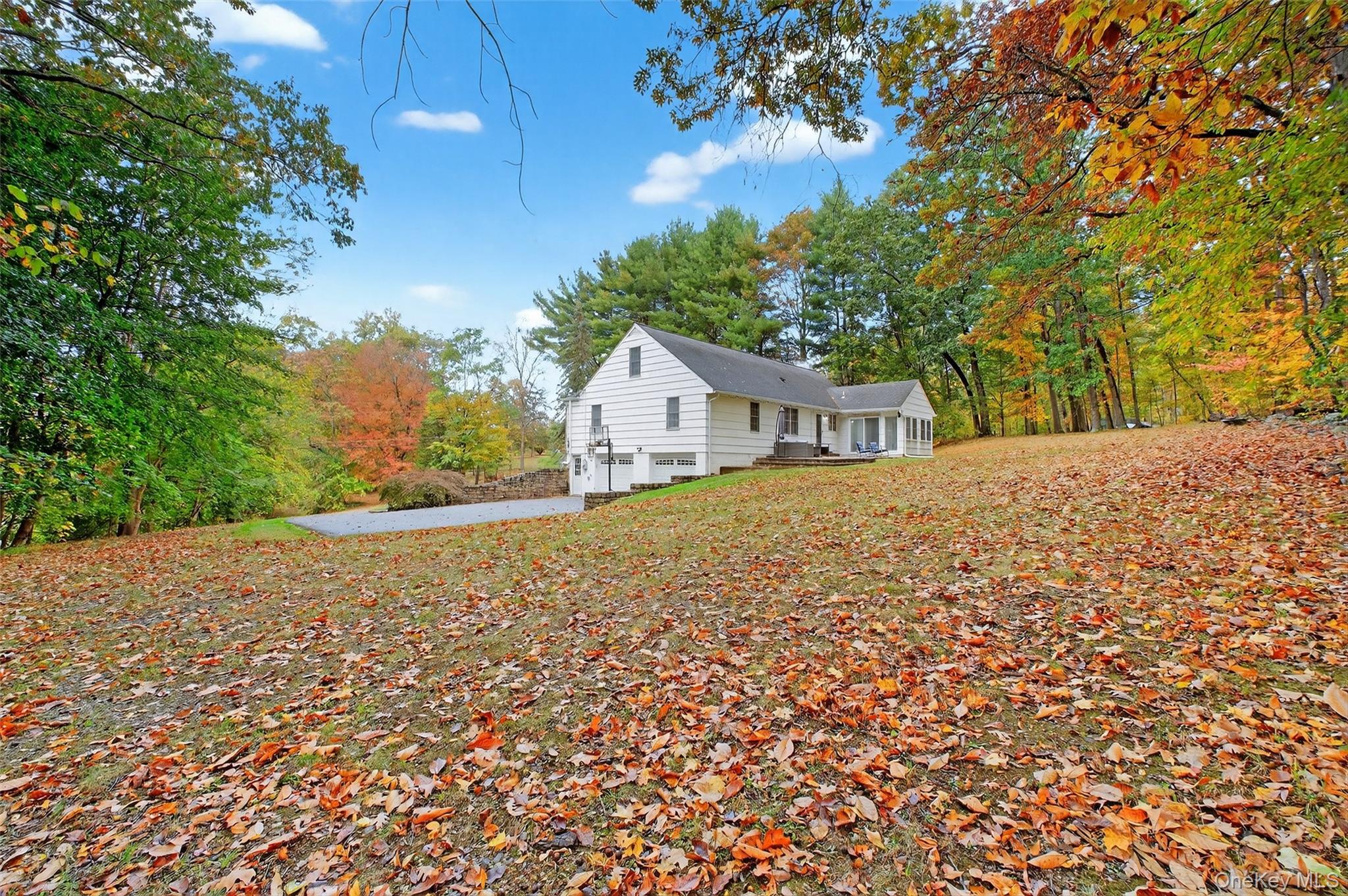 18 Birch Hill Drive, Poughkeepsie, NY 12603