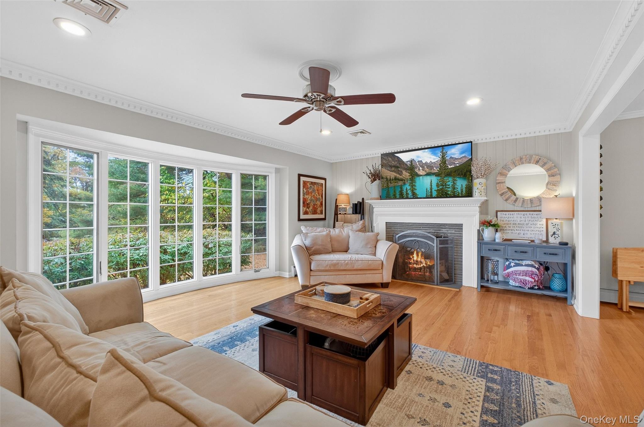 18 Birch Hill Drive, Poughkeepsie, NY 12603