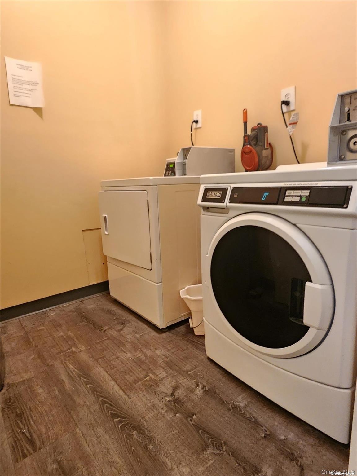 36 Hillside Avenue # 1, Williston Park, NY 11596