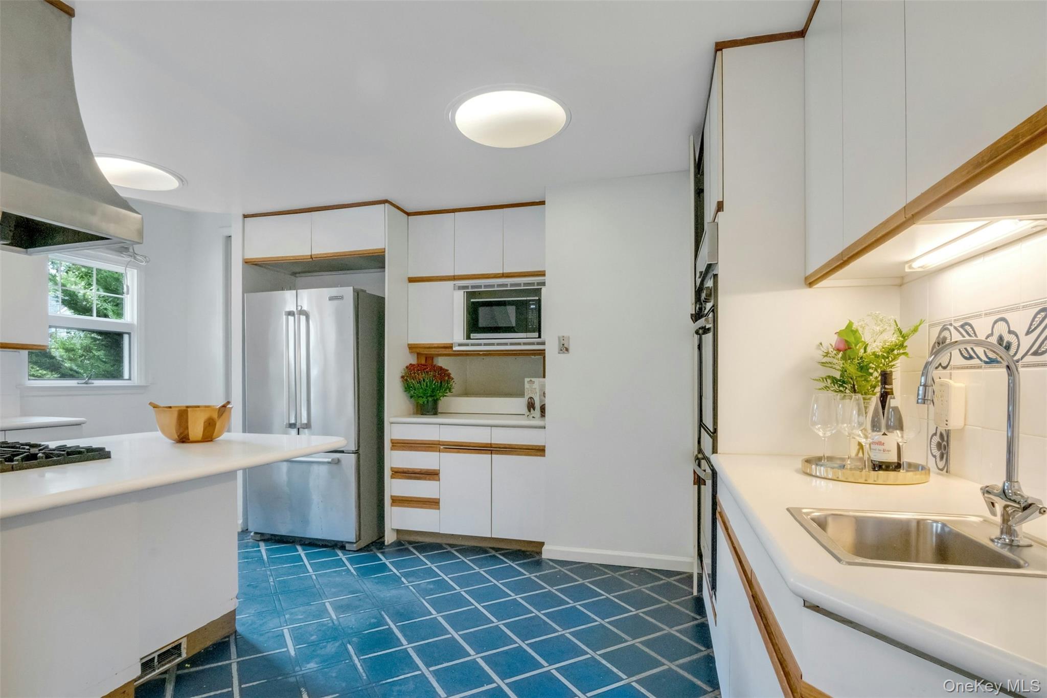 145 Cliff Avenue, Pelham, NY 10803