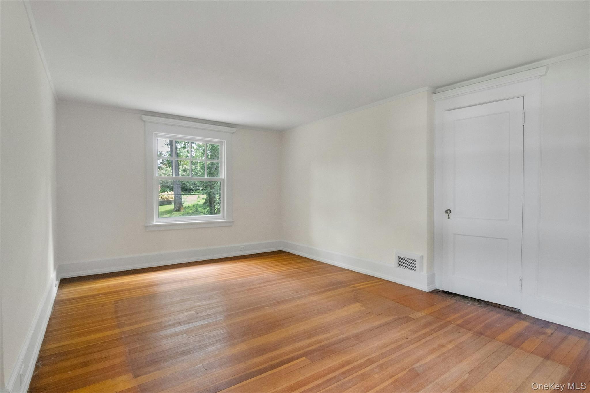 145 Cliff Avenue, Pelham, NY 10803