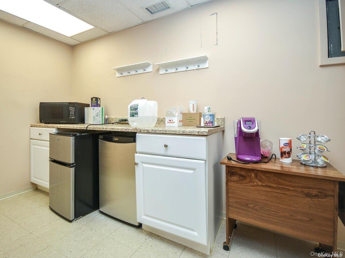 811 Old Country Road # Lower Level, Plainview, NY 11803