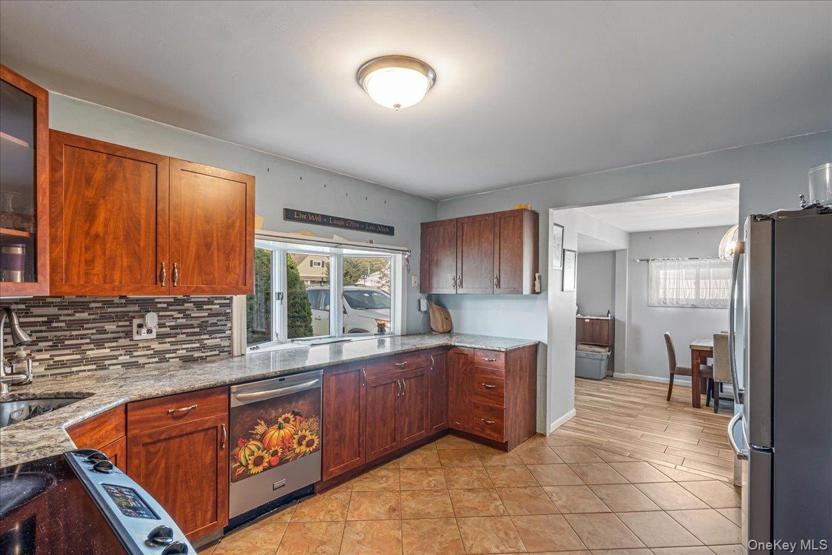 236 Duckpond Drive S, Wantagh, NY 11793