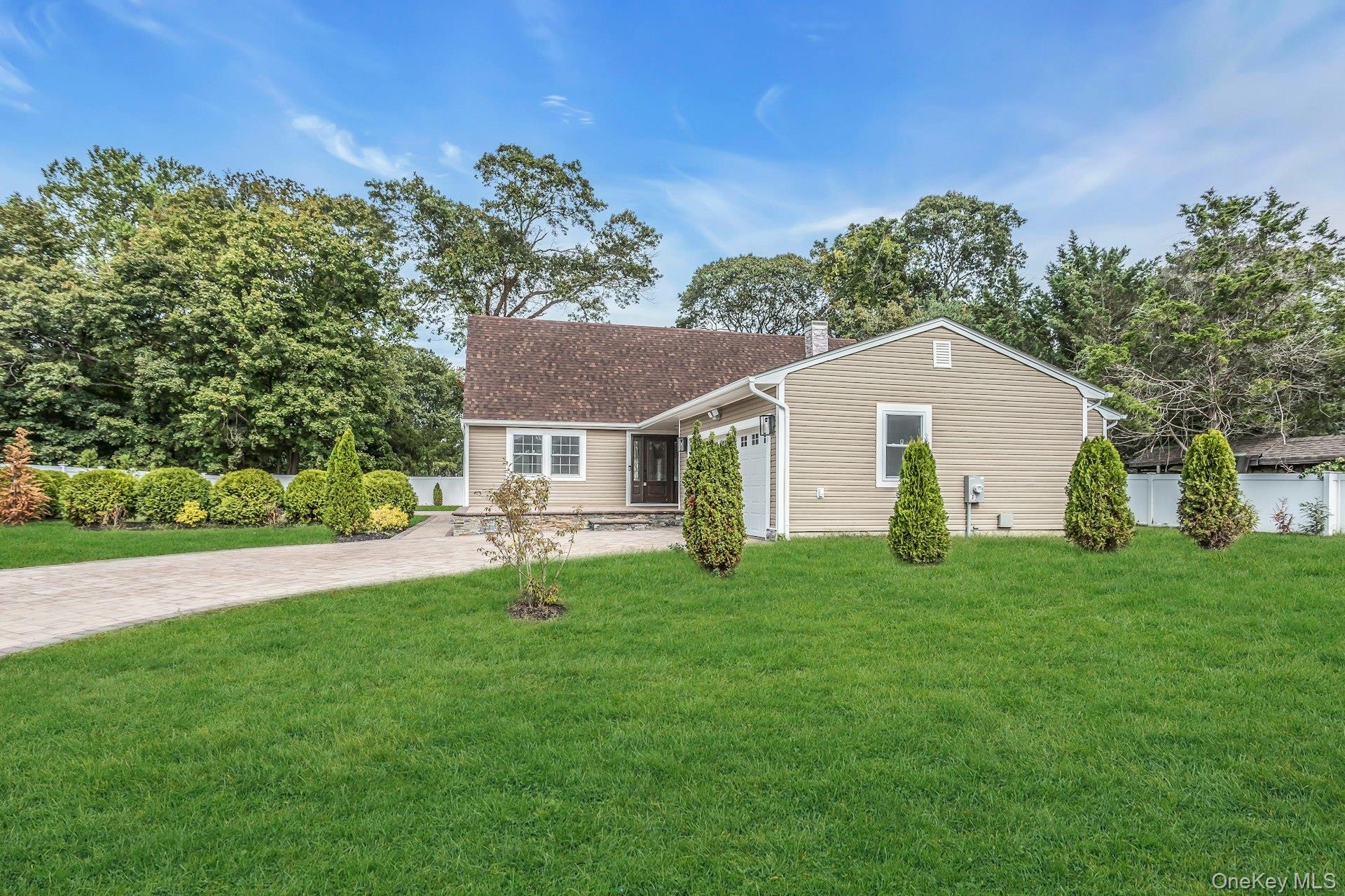 907 Pearl Street, Bohemia, NY 11716