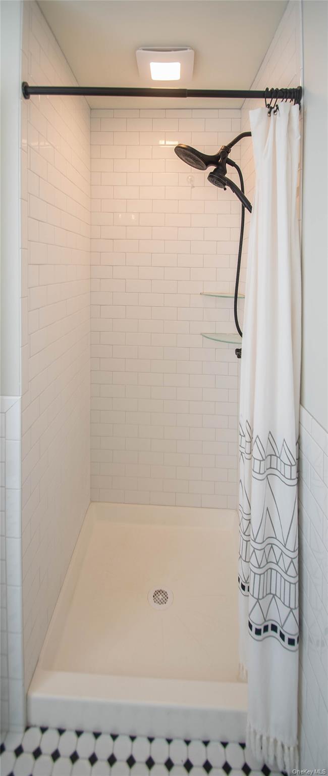 7 Phillips Road, Poughkeepsie, NY 12603