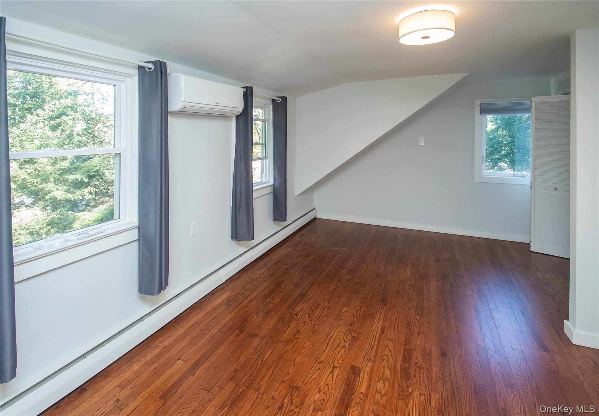 7 Phillips Road, Poughkeepsie, NY 12603